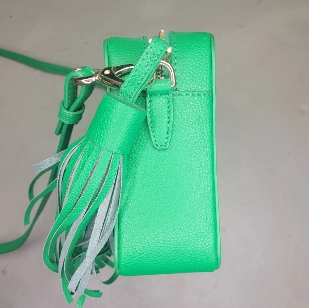 [NWOT] SMILEY FACE 😊 GREEN CAMERA BAG WITH TASSEL (from Korea)💚